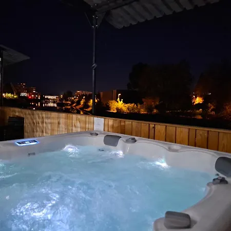 Apartamento La Peniche De Fabrice Avec Jacuzzi Privatif Estrasburgo Exterior foto
